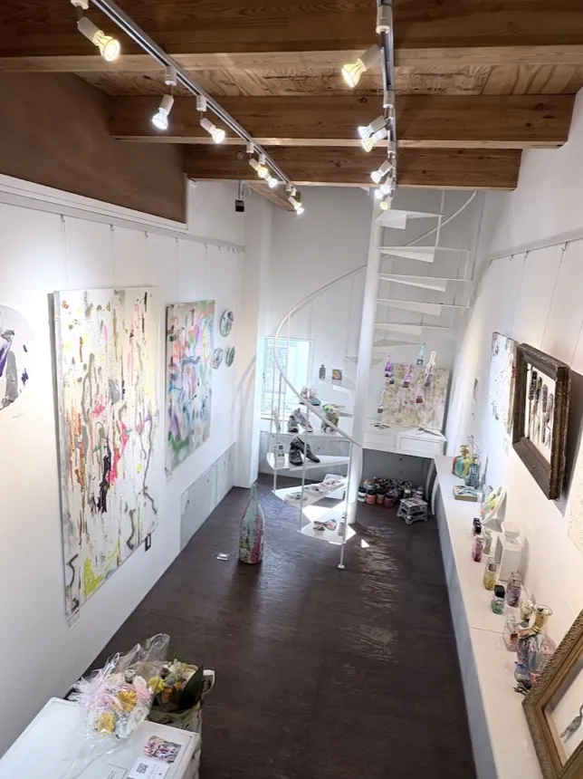 Ame gallery